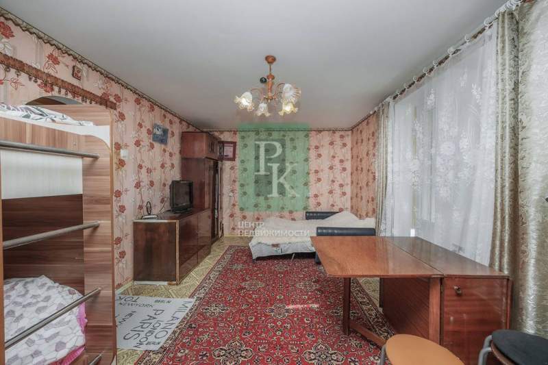 Продам однокомнатную квартиру 37 м.кв.