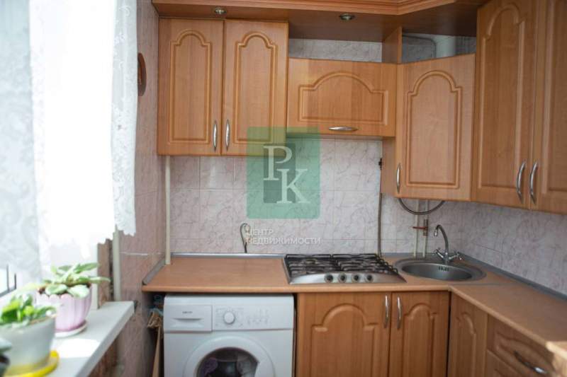 Продам трехкомнатную квартиру 53 м.кв.