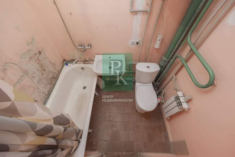 Продам однокомнатную квартиру 42 м.кв.