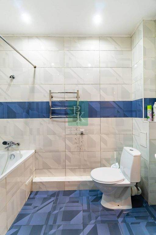 Продам однокомнатную квартиру 42 м.кв.