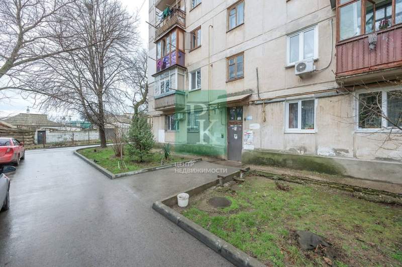 Продам двухкомнатную квартиру 43 м.кв.